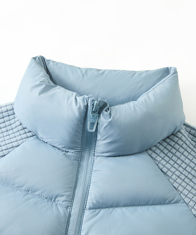 Leichte Kinderjacke mit weißen Gänsedaunen